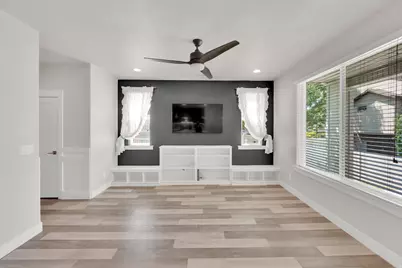 332 W Pages Ln, Bountiful, UT 84010 - Photo 7
