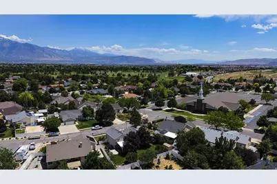 9592 Wood Park Ln, South Jordan, UT 84009 - Photo 49