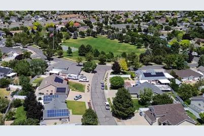 9592 Wood Park Ln, South Jordan, UT 84009 - Photo 39