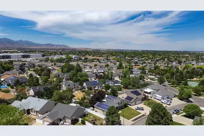 9592 Wood Park Ln, South Jordan, UT 84009 - Photo 45