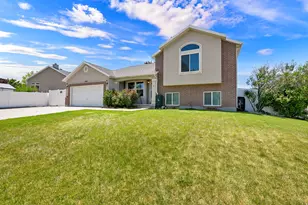 9592 Wood Park Ln, South Jordan, UT 84009 - Photo 3