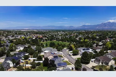 9592 Wood Park Ln, South Jordan, UT 84009 - Photo 47