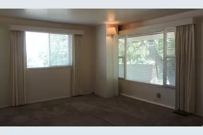 380 E 300 N, Clearfield, UT 84015 - Photo 11