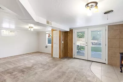 380 E 300 N, Clearfield, UT 84015 - Photo 25