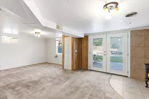 380 E 300 N, Clearfield, UT 84015 - Photo 25