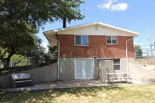 380 E 300 N, Clearfield, UT 84015 - Photo 5
