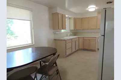380 E 300 N, Clearfield, UT 84015 - Photo 9