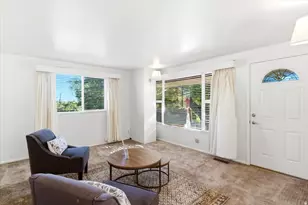 380 E 300 N, Clearfield, UT 84015 - Photo 9