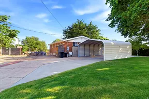 380 E 300 N, Clearfield, UT 84015 - Photo 5