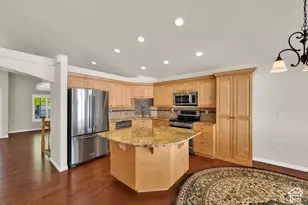 4561 S Lori Leigh Ln, Millcreek, UT 84117 - Photo 11