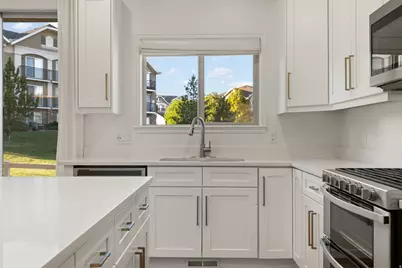 128 W Autumn Ln, Saratoga Springs, UT 84045 - Photo 7