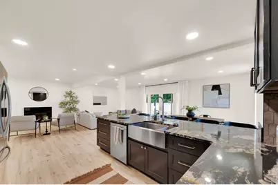 9709 S Camberley Cir, Sandy, UT 84092 - Photo 15