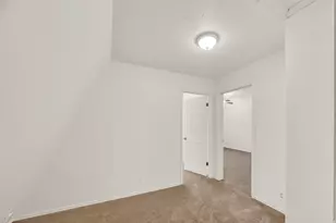 9709 S Camberley Cir, Sandy, UT 84092 - Photo 43