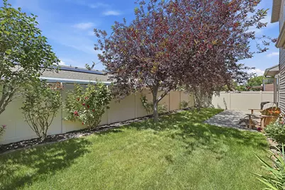 1077 N Bellingham Ct, North Salt Lake, UT 84054 - Photo 31