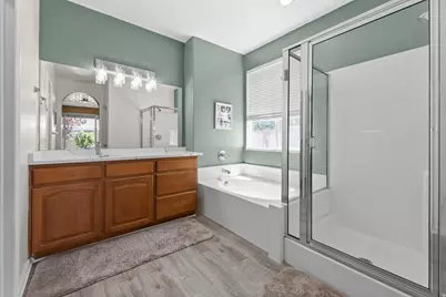 1077 N Bellingham Ct, North Salt Lake, UT 84054 - Photo 21