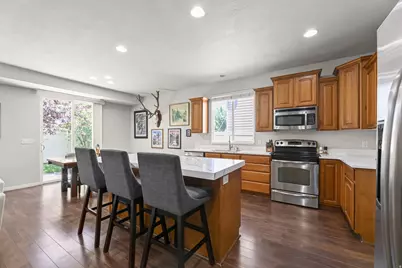 1077 N Bellingham Ct, North Salt Lake, UT 84054 - Photo 7