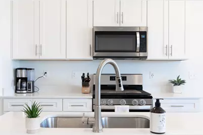 7911 S Highlandpoint Way #422, West Jordan, UT 84081 - Photo 5