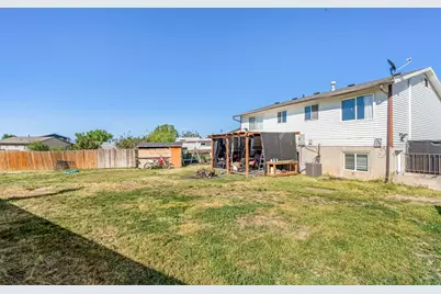 8172 W Bowler Cir, Magna, UT 84044 - Photo 13