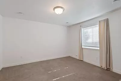 2024 W 775 N, Layton, UT 84041 - Photo 15