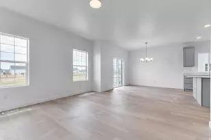 1616 E Duckwater Peak, Eagle Mountain, UT 84005 - Photo 7