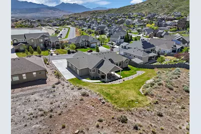 14922 S Lake Ridge Cir W, Herriman, UT 84096 - Photo 57
