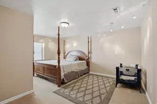 7063 W Dry Sycamore Ln, West Jordan, UT 84081 - Photo 11