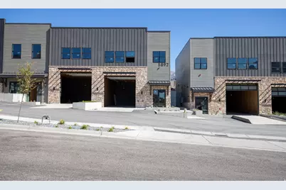 5852 N Queens Garden Rd #4, Mountain Green, UT 84050 - Photo 3