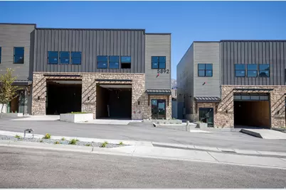 5852 N Queens Garden Rd #4, Mountain Green, UT 84050 - Photo 5