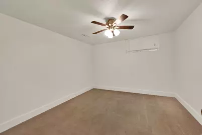 360 E 400 N, Centerville, UT 84014 - Photo 29