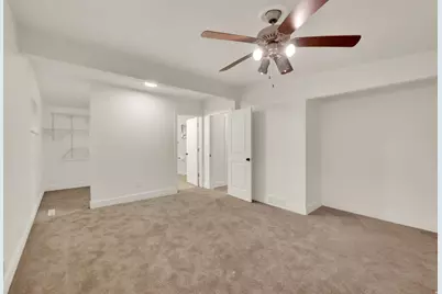 360 E 400 N, Centerville, UT 84014 - Photo 21