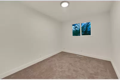 360 E 400 N, Centerville, UT 84014 - Photo 19