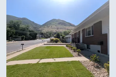 360 E 400 N, Centerville, UT 84014 - Photo 3