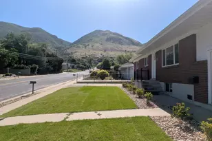 360 E 400 N, Centerville, UT 84014 - Photo 3