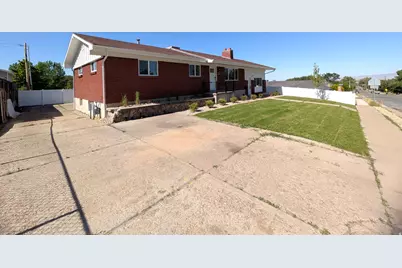 360 E 400 N, Centerville, UT 84014 - Photo 5