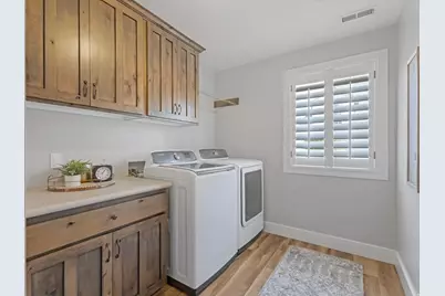 11491 S Mach Schnell Dr, Sandy, UT 84094 - Photo 23