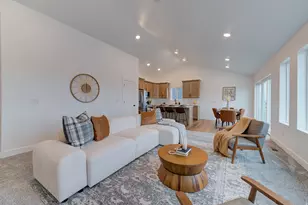405 E Stafford St, Grantsville, UT 84029 - Photo 9