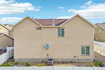 5037 W London Bay Dr, Riverton, UT 84096 - Photo 43