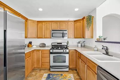 5037 W London Bay Dr, Riverton, UT 84096 - Photo 11