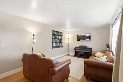 413 E 9120 S, Sandy, UT 84070 - Photo 9