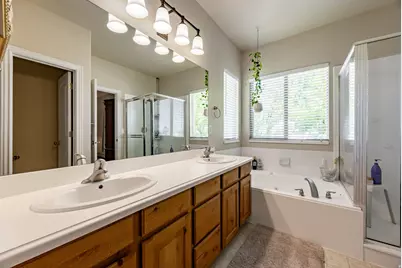 6716 W Hunter Crest Cir, West Valley, UT 84128 - Photo 11