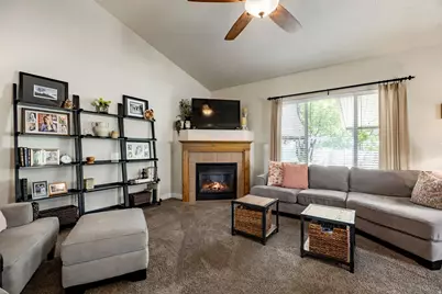 6716 W Hunter Crest Cir, West Valley, UT 84128 - Photo 3