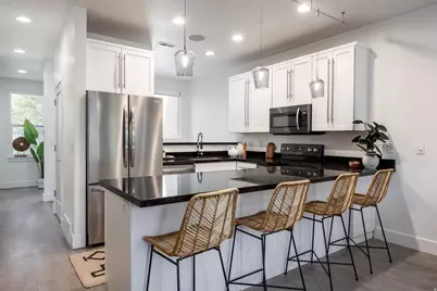 320 W 700 N, Salt Lake City, UT 84103 - Photo 7