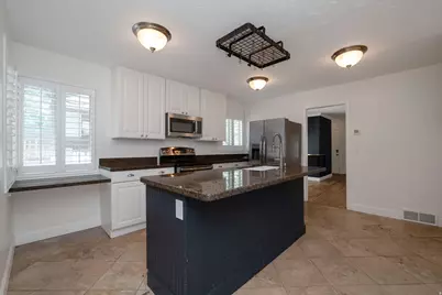 1911 E Stratford Ave, Salt Lake City, UT 84106 - Photo 5