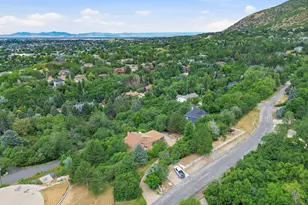 6169 S 2850 E, Uintah, UT 84403 - Photo 7