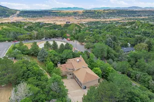 6169 S 2850 E, Uintah, UT 84403 - Photo 11
