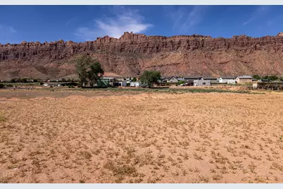 3190 S Spanish Valley Dr, Moab, UT 84532 - Photo 13