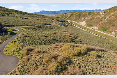 9233 Spotted Owl Ct #26, Park City, UT 84098 - Photo 3