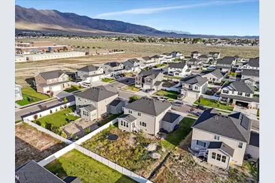 1137 E Postmark Pl N, Eagle Mountain, UT 84005 - Photo 33