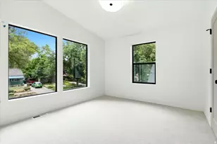 926 S 800 E, Salt Lake City, UT 84105 - Photo 23