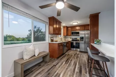 318 E David Cir, Sandy, UT 84070 - Photo 11